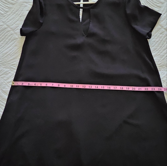 Trina Turk Floramaria Hi-Low Crepe Shift Dress - Picture 10 of 10